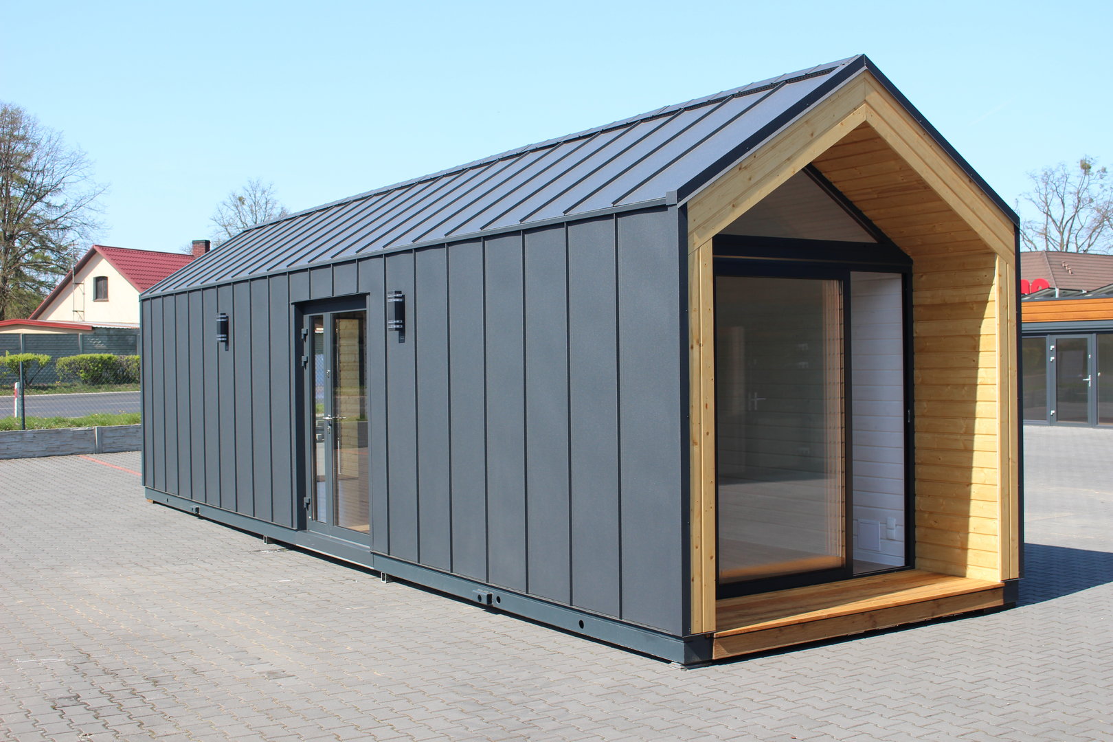 Casa pequena pronta a habitar 10,90 x 2,90 m